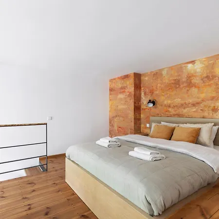Апартаменты #stayhere - Serene & Cozy Loft In Trendy Paupys *
